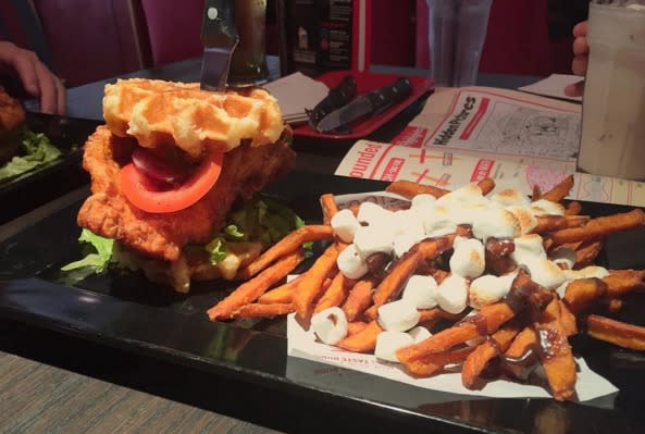 You can now get chicken and waffles at this ~other~ major U.S. restaurant, but there’s a twist