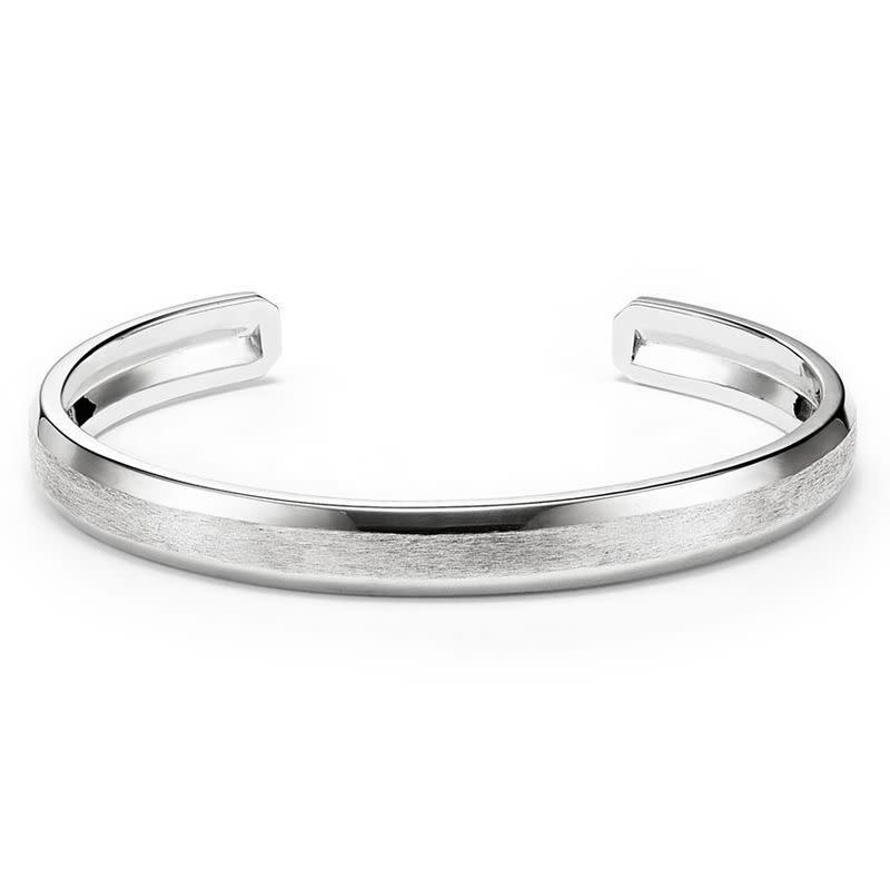 <p><a href="https://go.redirectingat.com?id=74968X1596630&url=https%3A%2F%2Fwww.brilliantearth.com%2FHomme-Engravable-Cuff-Bracelet-Silver-BE58787%2F&sref=https%3A%2F%2Fwww.esquire.com%2Flifestyle%2Fg22141607%2Fbest-gifts-for-boyfriend-ideas%2F" rel="nofollow noopener" target="_blank" data-ylk="slk:Shop Now;elm:context_link;itc:0;sec:content-canvas" class="link ">Shop Now</a></p><p>Homme Engravable Cuff Bracelet</p><p>brilliantearth.com</p><p>$495.00</p>