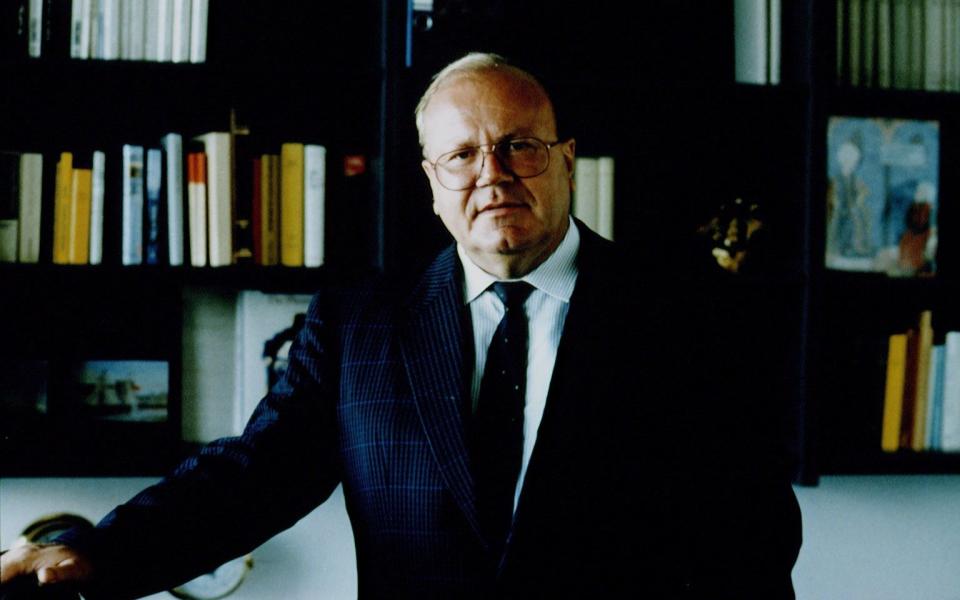 Bangemann at the European Commission in Brussels in 1993 - Raymond Reuter/Sygma via Getty Images