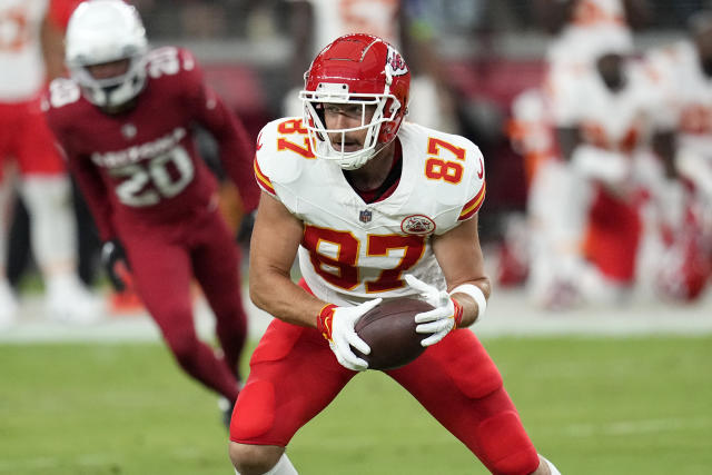 Chiefs' Travis Kelce plans to play his entire career in Kansas City