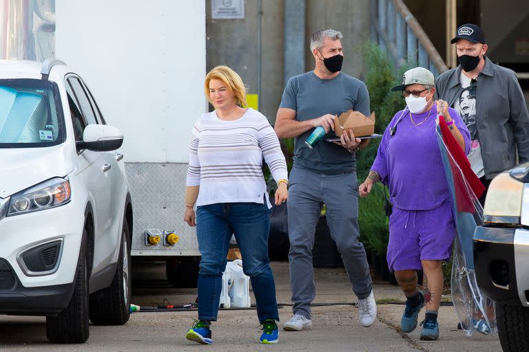 Renée Zellweger se toma un descanso del rodaje del film The Thing About Pam para salir a almorzar con su novio, Ant Anstead