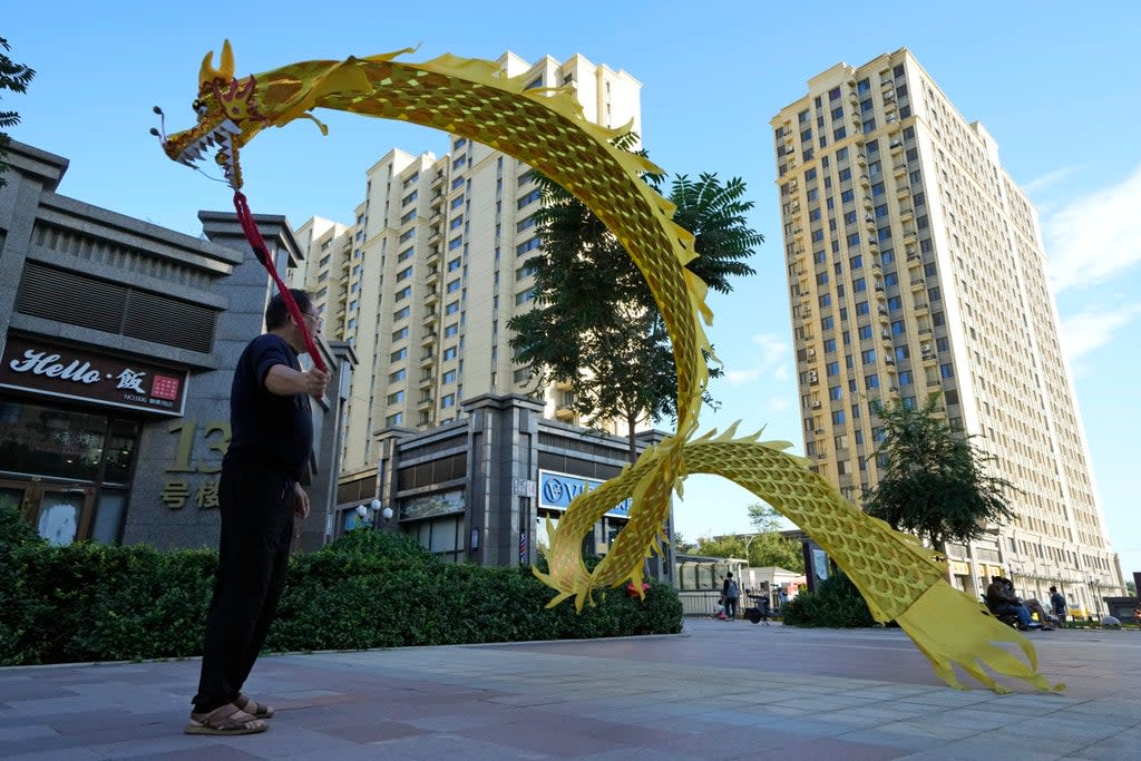 CHINA-CONSTRUCTORA ENDEUDADA (AP)