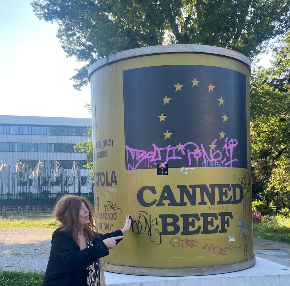 Suzanne at the canned beef monument (Suzanne Moore)