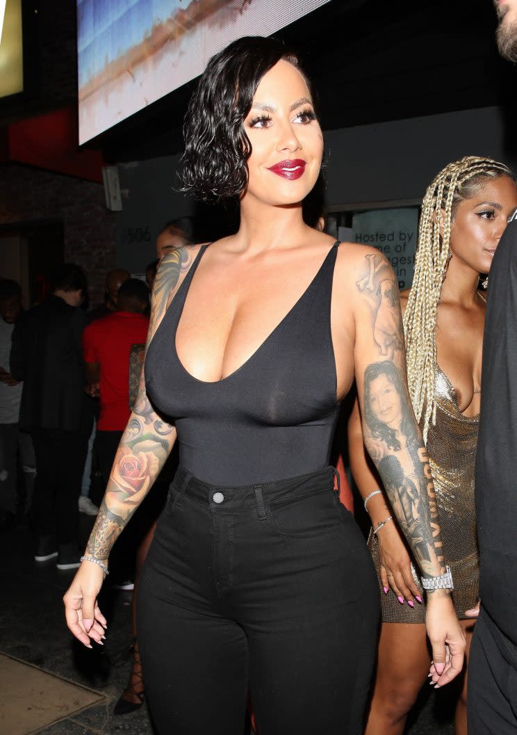 Ungewohnter Anblick: Amber Rose mit schwarzem Bob