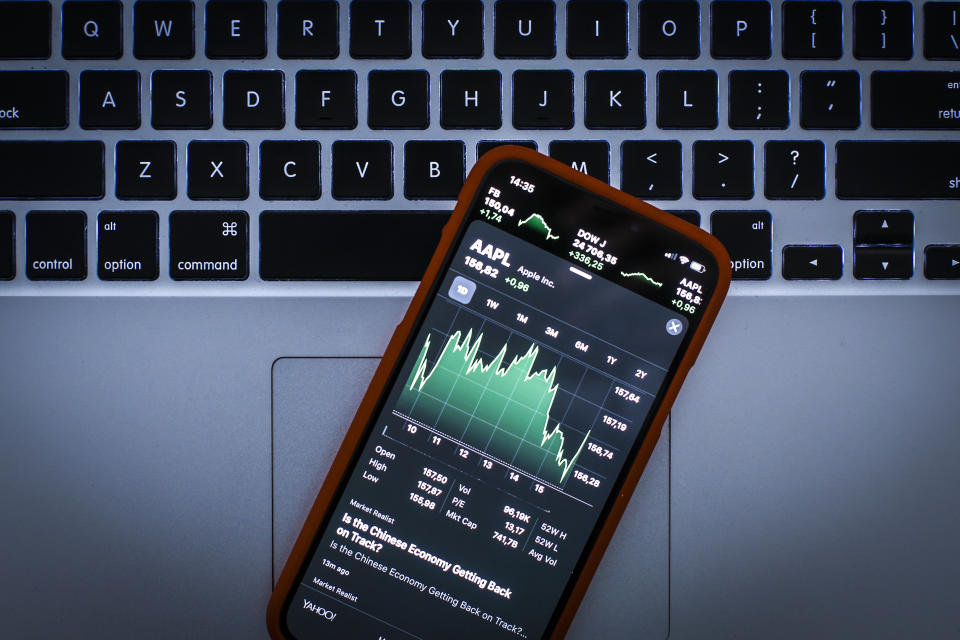 A graph displaying the Apple stock price. Photo: Jaap Arriens/Sipa USA