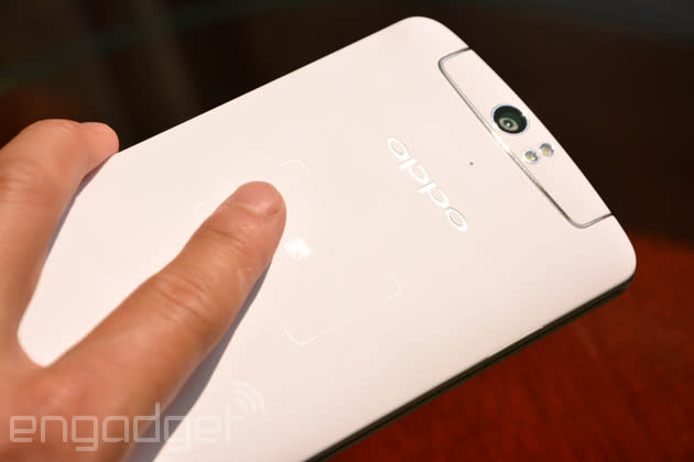 Oppo N1's O-Touch trackpad