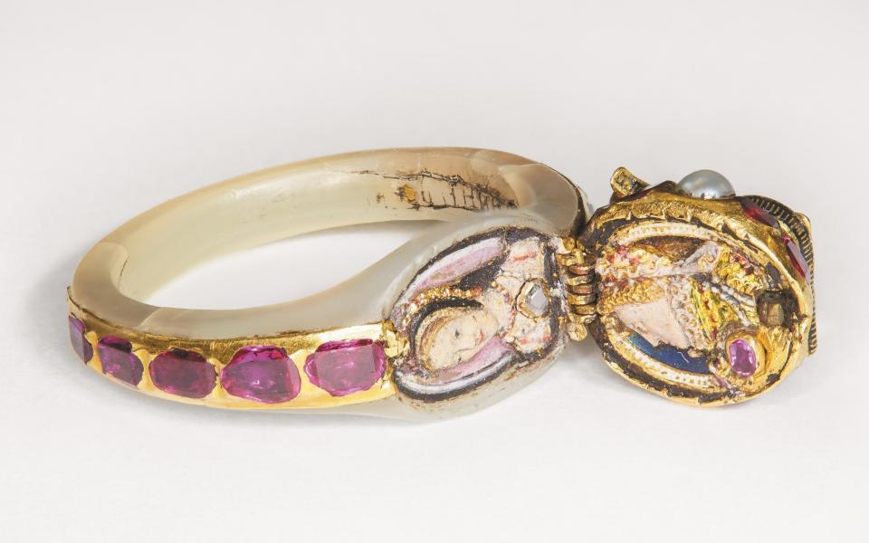 The Chequers' Ring that belonged to Elizabeth I - The Chequers Trust