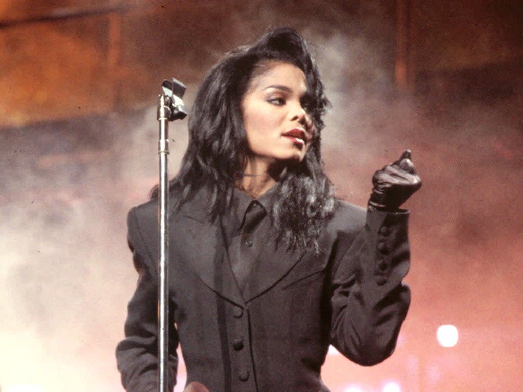 Janet Jackson in concert in 1991 (Shutterstock)