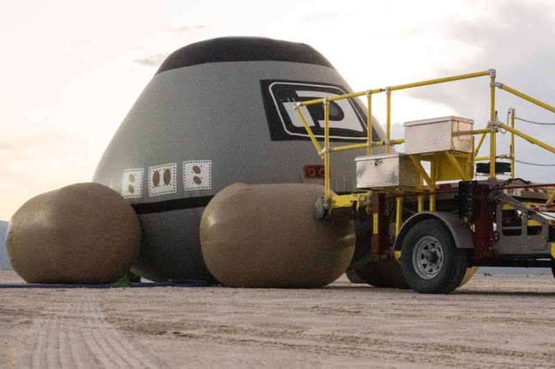 Boeing and NASA teams on Thursday participated in a dress rehearsal to prepare for the planned landing of the uncrewed Boeing Starliner spacecraft at White Sands, N.M. The craft is scheduled to land at White Sands Missile Range’s Space Harbors shortly after midnight on Saturday. Photo by Aubrey Gemignani/NASA