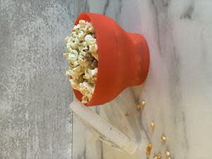 Make 2 cups of healthy popcorn in a few minutes with no saturated fats or additives.