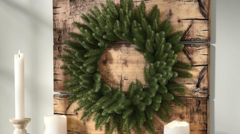 Best Wayfair gifts: Wreath