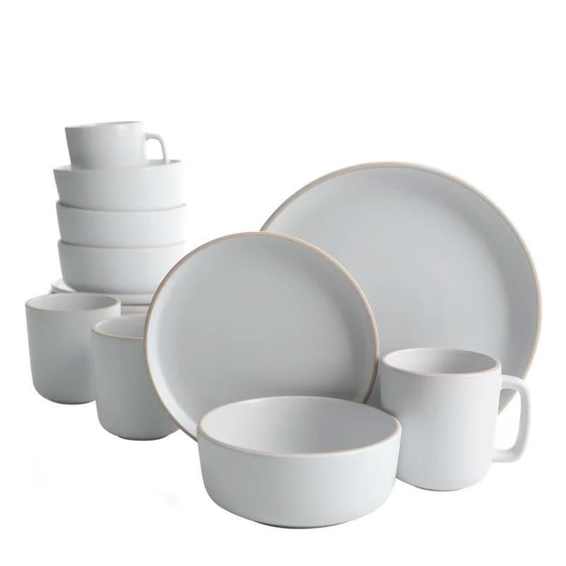 7) Gibson Home Burdick 16-Piece Dinnerware Set