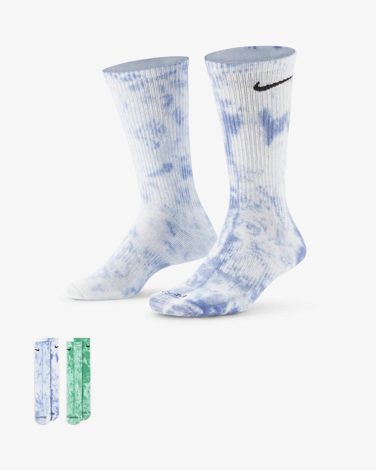 <p><a href="https://go.redirectingat.com?id=74968X1596630&url=https%3A%2F%2Fwww.nike.com%2Ft%2Feveryday-plus-cushioned-tie-dye-crew-socks-2-pairs-cs7hcq&sref=https%3A%2F%2Fwww.thepioneerwoman.com%2Fholidays-celebrations%2Fgifts%2Fg39260307%2Fteen-easter-basket-ideas%2F" rel="nofollow noopener" target="_blank" data-ylk="slk:Shop Now;elm:context_link;itc:0;sec:content-canvas" class="link rapid-noclick-resp">Shop Now</a></p><p>Nike Cushioned Tie-Dye Crew Socks </p><p>nike.com</p><p>$22.00</p><span class="copyright">Nike</span>