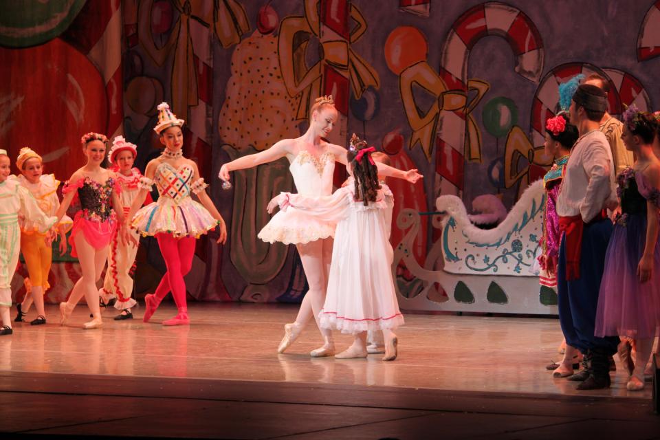 New Paltz Ballet Theatre will return to the Bardavon Theater in Poughkeepsie for its 23rd season to present this classic holiday event featuring dancers from the New York City Ballet.