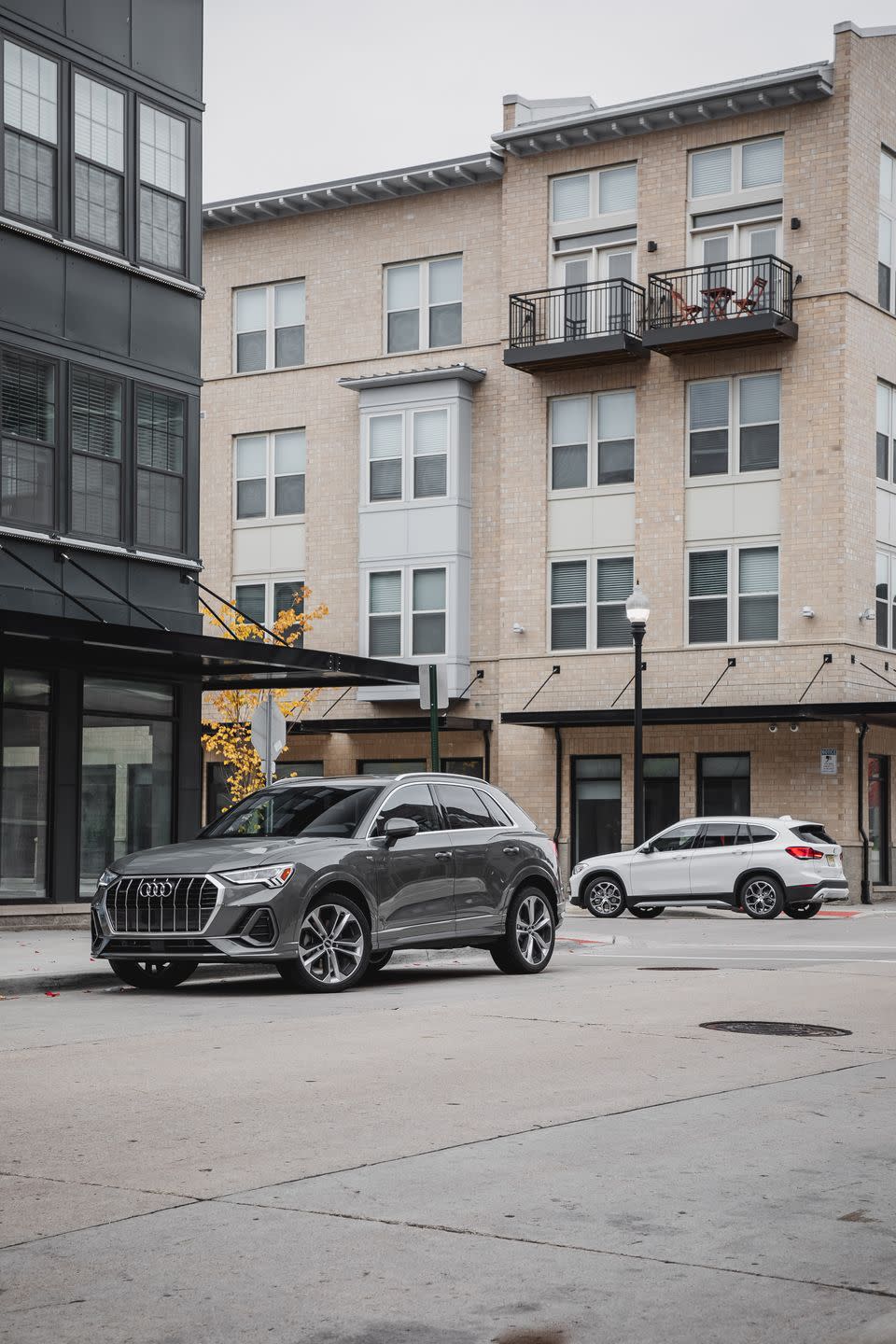 2020 BMW X1 vs. 2019 Audi Q3 in Photos