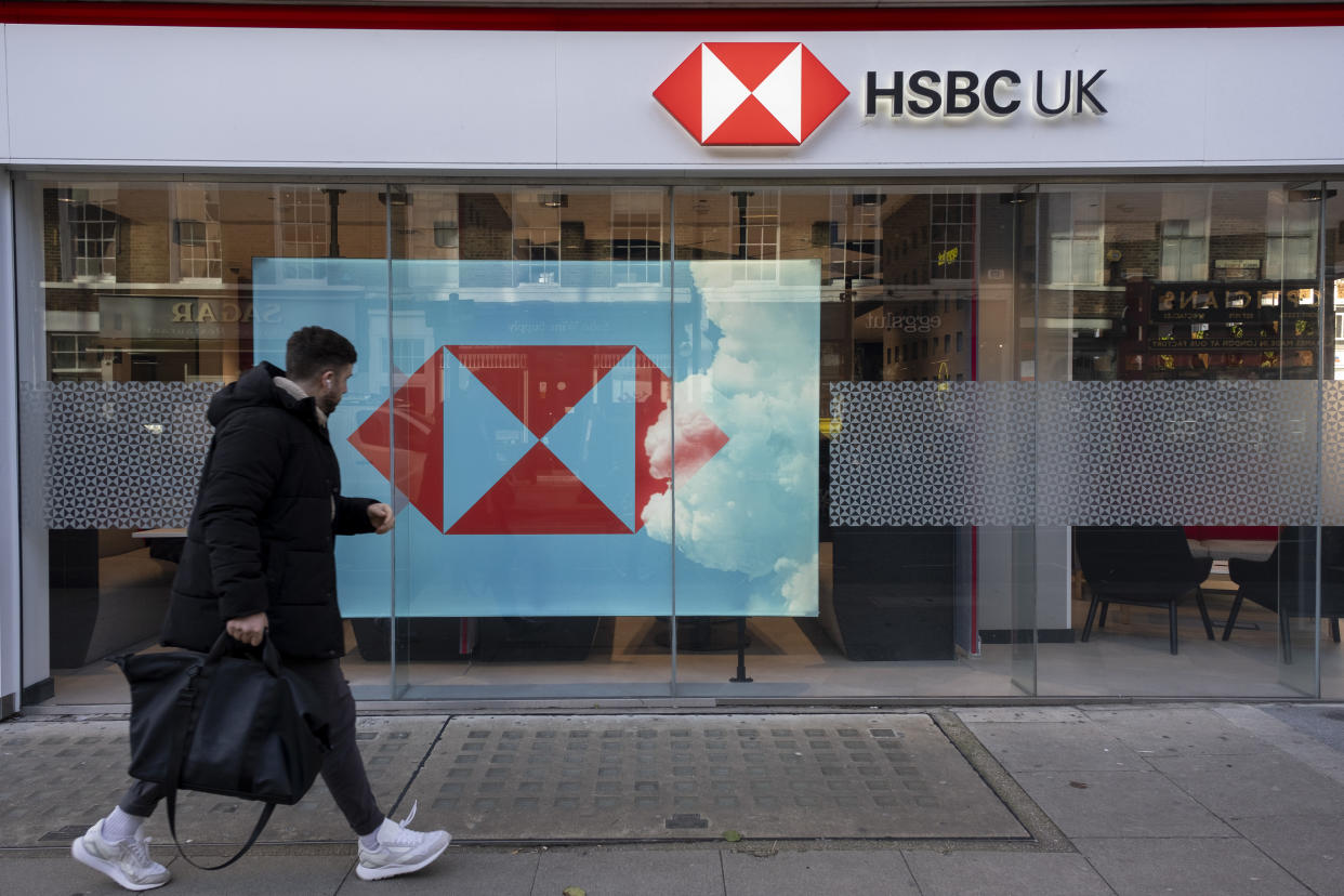Branch of HSBC bank on 15th January 2024 in London, United Kingdom. HSBC Bank plc is a British multinational banking and financial services organisation. HSBCs international network comprises around 7,500 offices in over 80 countries globally. (photo by Mike Kemp/In Pictures via Getty Images)