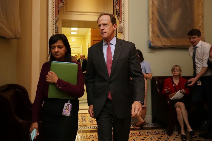 Sen. Pat Toomey (R-PA) leaves a meeting of GOP senators in the U.S. Capitol June 22, 2017 in Washington, DC. (Photo: Chip Somodevilla/Getty Images)