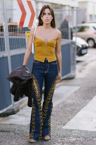 14 Perfect Outfits That Prove Flare Pants Are Back, Baby - Yahoo
