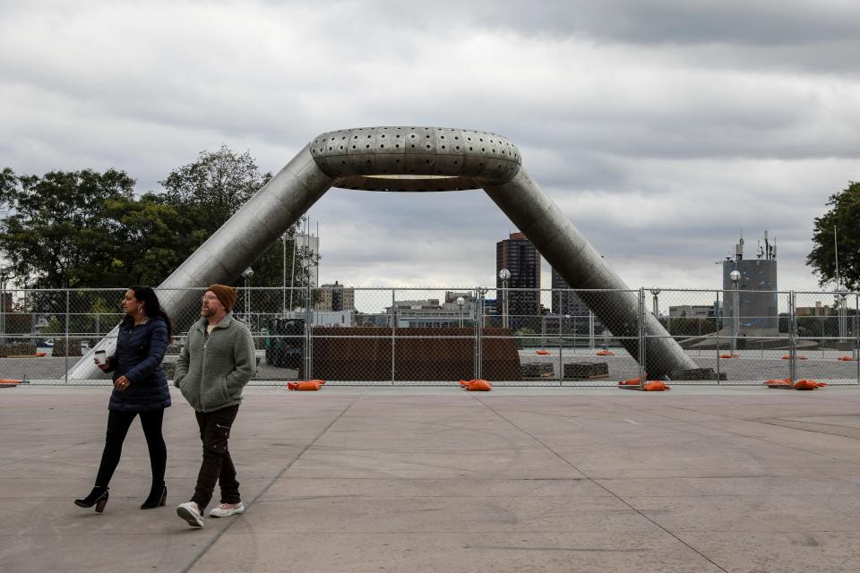 Hart Plaza’s Horace E. Dodge and Son Memorial Fountain will see new life as preparations for repairs begin on Tuesday, Oct. 10 in downtown Detroit. The city’s Construction and Demolition Department is leading the effort to restore the Dodge Fountain by spring 2024.