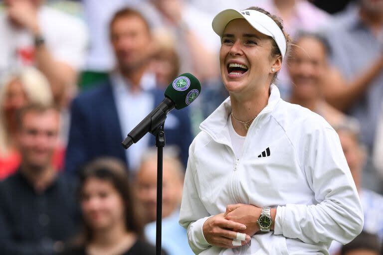 Elina Svitolina en el último Wimbledon, donde llegó a semifinales tras derrotar a la número 1 del mundo, Iga Swiatek