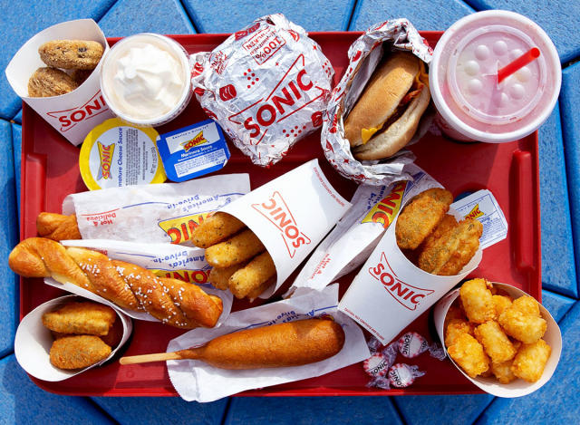 8 Fast-Food Chains That Use Pure Beef in Their Hot Dogs—Not That Other  Stuff — Eat This Not That