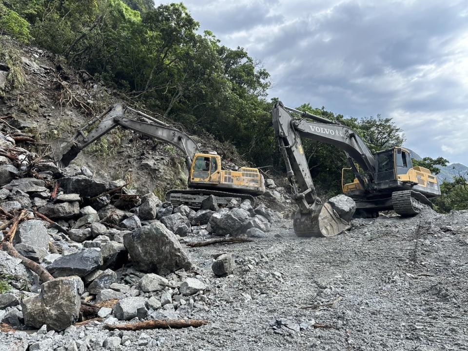 403大地震重創花蓮，至今餘震不斷，賑災基金會今公告，403花蓮地震募款專戶截至4月10日晚上11時59分止，共募集到約5.8億新台幣。   圖：擷自花蓮縣消防局