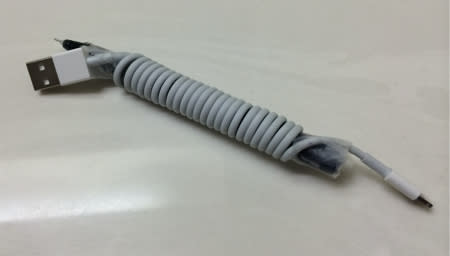 How to create your own coiled iPhone charging cord