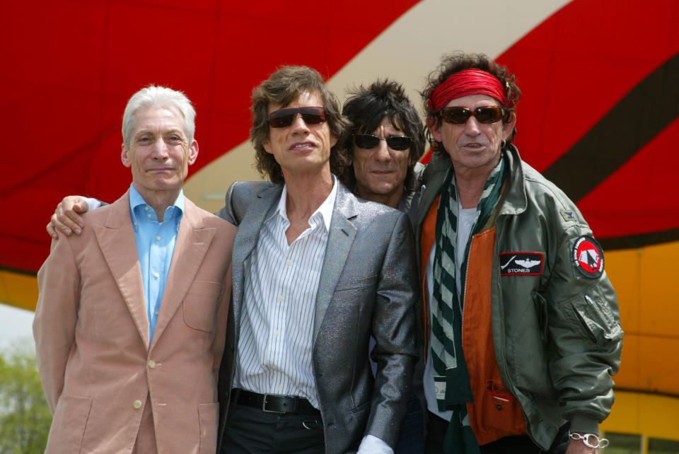 The Rolling Stones arrive by blimp to announce their 40th Anniversary 2002/2003 World Tour at Van Cortlandt Park in the Bronx, New York City. Pictured L-R: Charlie Watts, Mick Jagger, Ronnie Wood and Keith Richards.  May 7, 2002.  Photo: Evan Agostini/Ima