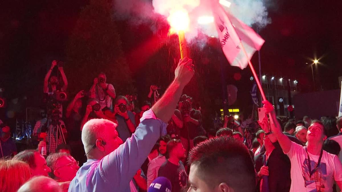 Mitsotakis's conservatives clinch landslide Greece election win