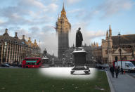 <p>La estatua de Lord Beaconsfield frente al Parlamento y el Big Ben, en Parliament Square, Londres, el 24 de diciembre de 1938 (<em>Getty</em>). </p>