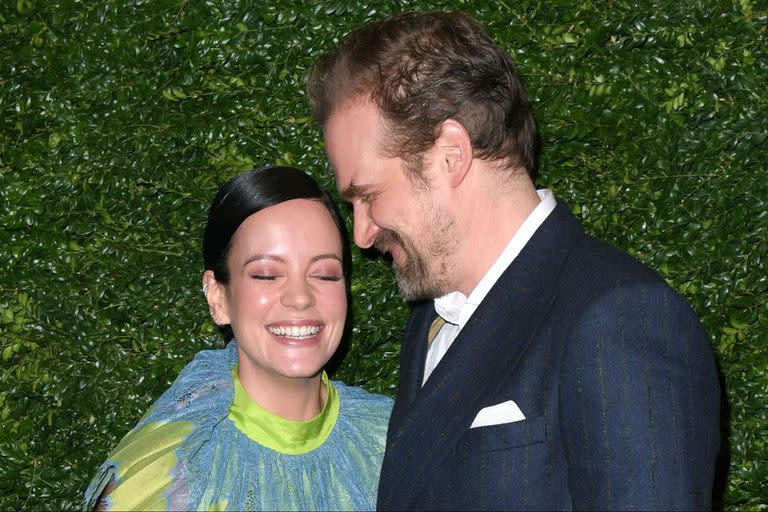 Lily Allen y David Harbour