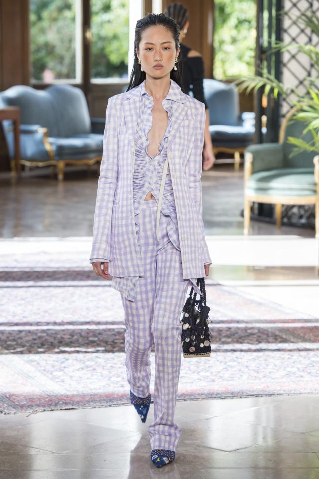 39 Lust-Worthy Bags From Chanel's Beach-Themed Spring 2019 Show