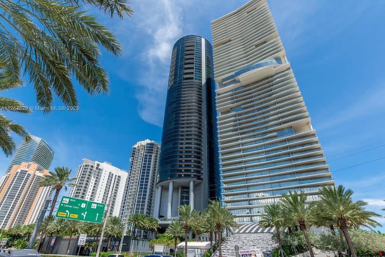La torre Porsche, de 60 pisos y exclusivas amenidades, lugar donde Messi podría estar alojándose tras su arribo a Miami