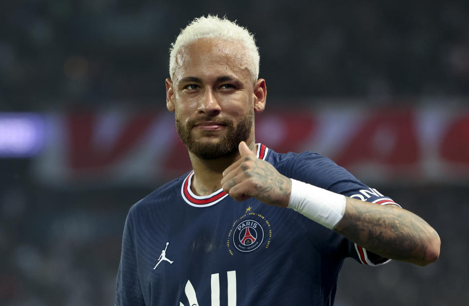 Jornais franceses afirmaram que o vínculo de Neymar com o clube de Paris irá, agora, até 2027.
