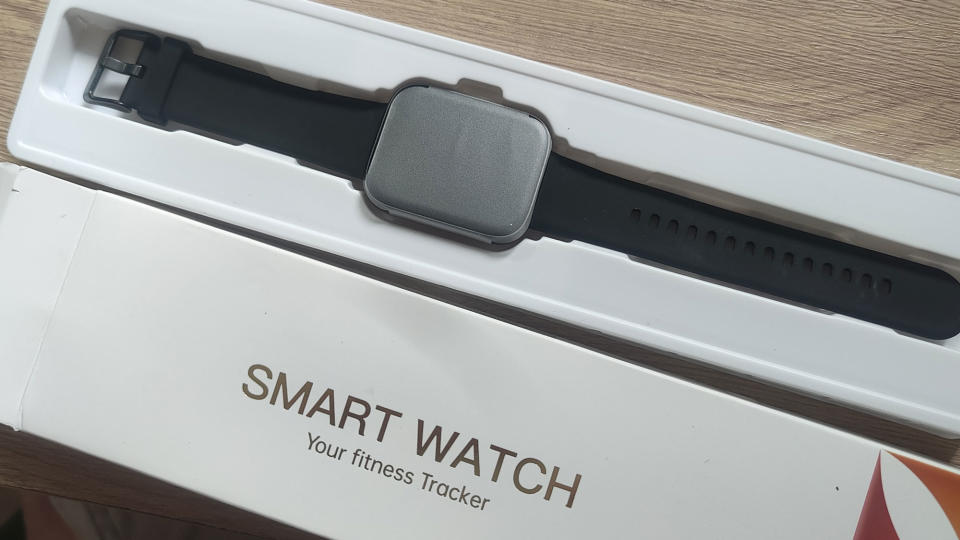 AcclaFit smart watch