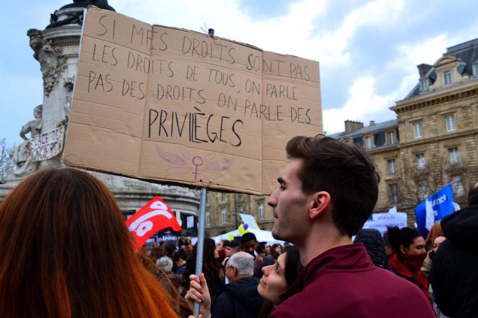 Pour bien raisonner, encore faut-il avoir conscience de ses privilèges. <a href="https://www.flickr.com/photos/jmenj/32945713230/in/album-72157691229705502/" rel="nofollow noopener" target="_blank" data-ylk="slk:Flickr / Jeanne Menjoulet;elm:context_link;itc:0;sec:content-canvas" class="link ">Flickr / Jeanne Menjoulet</a>, <a href="http://creativecommons.org/licenses/by/4.0/" rel="nofollow noopener" target="_blank" data-ylk="slk:CC BY;elm:context_link;itc:0;sec:content-canvas" class="link ">CC BY</a>