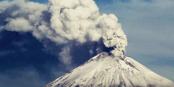 Popocatépetl registra impactante explosión 