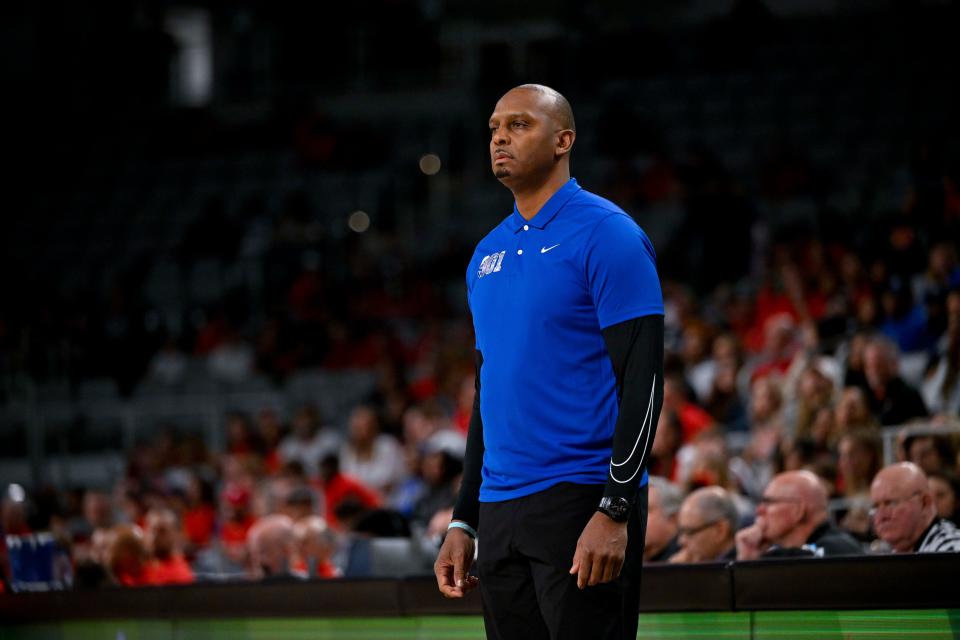 Memphis Tigers head coach Penny Hardaway during the first half of the game between the Houston Cougars and the Memphis Tigers on March 12, 2023, at Dickies Arena.