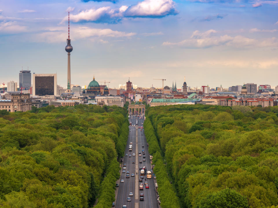 <p>Platz 5: Wer im dritten Quartal 2017 in der Hauptstadt ein paar Tage verbringen wollte, musste 97 Euro pro Nacht in einem Berliner Hotel hinblättern. Zuvor mussten Gäste im Schnitt noch 99 Euro zahlen. (Bild-Copyright: Noppasin Wongchum/ddp images) </p>