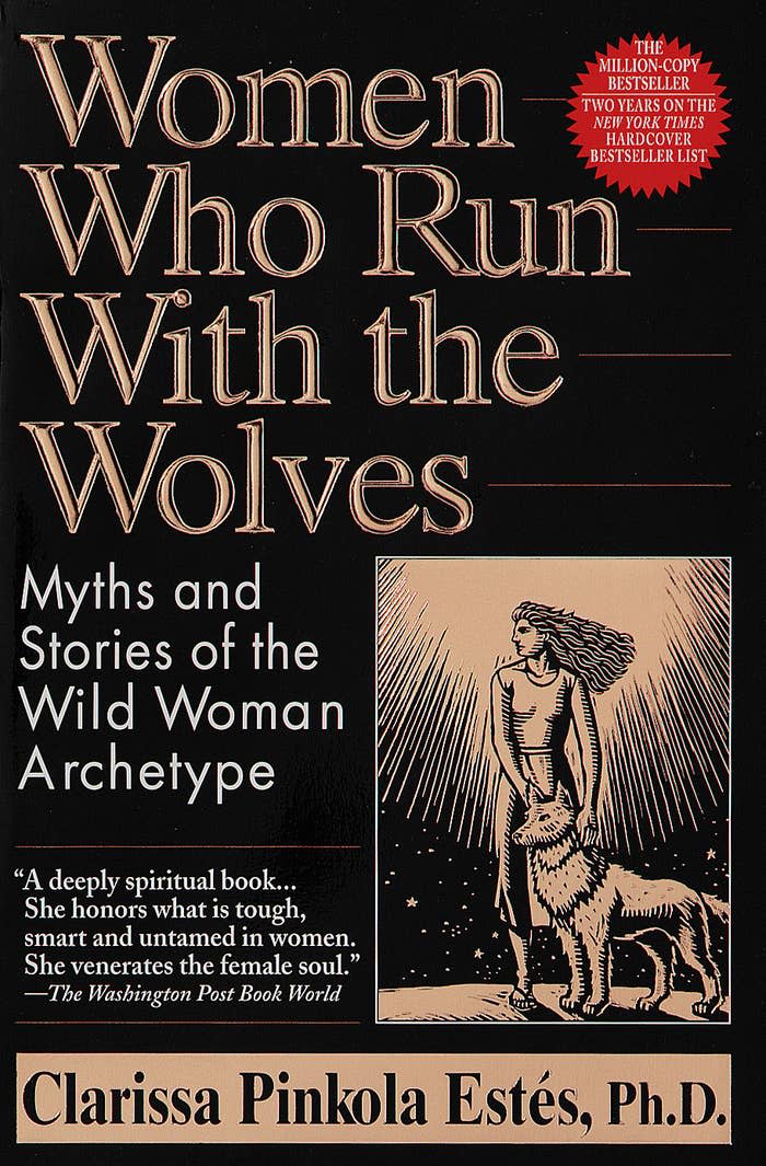 This book is written by Clarissa P. Estés, who studied psychiatry, got her PhD on Jung, and then traveled the world looking for women's fairy tales. Estés rereads old fairy tales and draws attention to the unwritten history of women. This is a journey into the wild nature of women with various myths and stories, a masterpiece embellished with deep analysis. This book is recommended for those who want to explore their own nature, perhaps especially those who have never wanted to do so before.