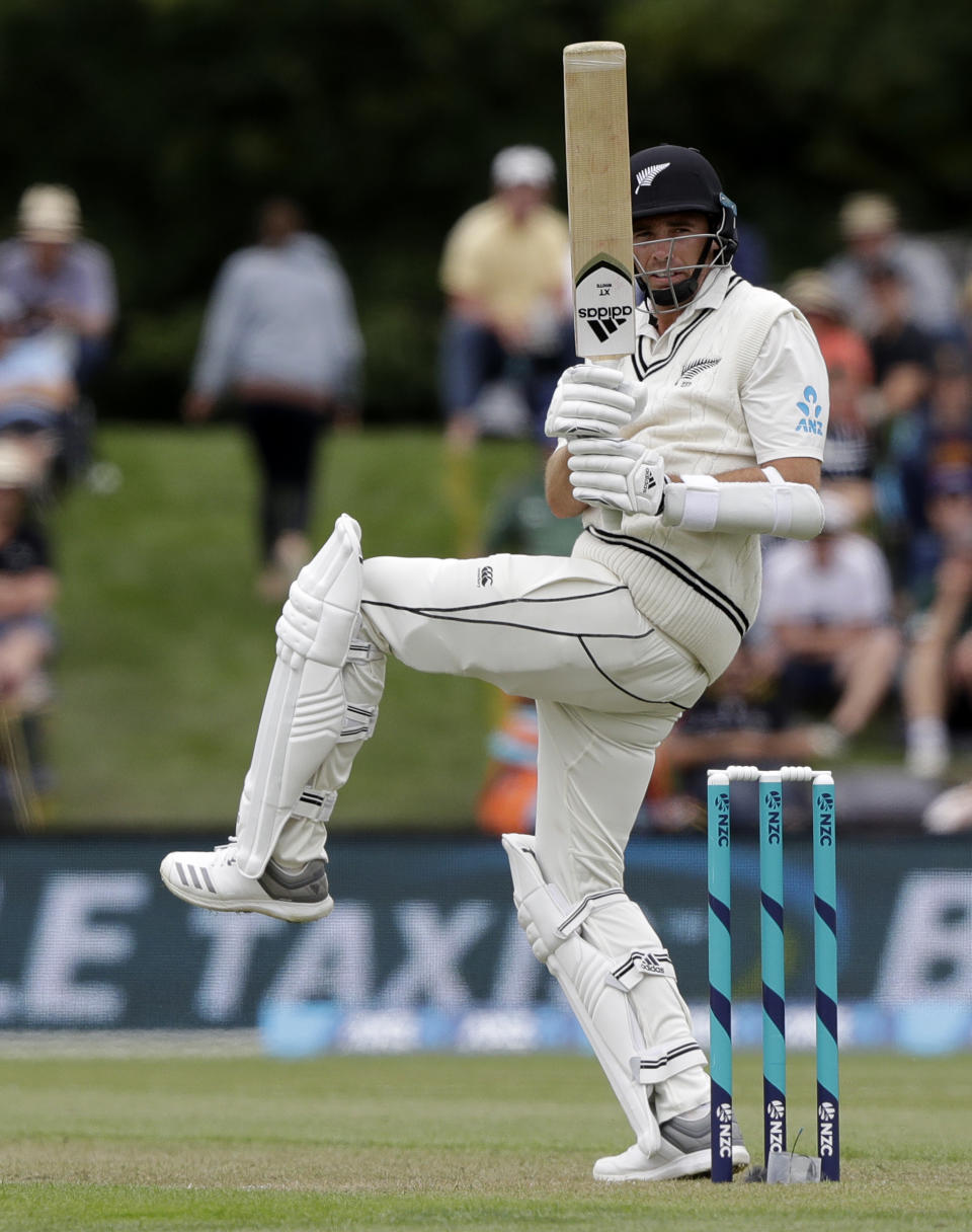 New Zealand's Tim Southee bats during play on day one of the second cricket test between New Zealand and Sri Lanka at Hagley Oval in Christchurch, New Zealand, Wednesday, Dec. 26, 2018. (AP Photo/Mark Baker)