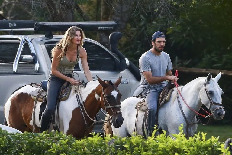 Gisele y Joaquim tambi&#xe9;n fueron vistos corriendo juntos justo antes de disfrutar de una cabalgata