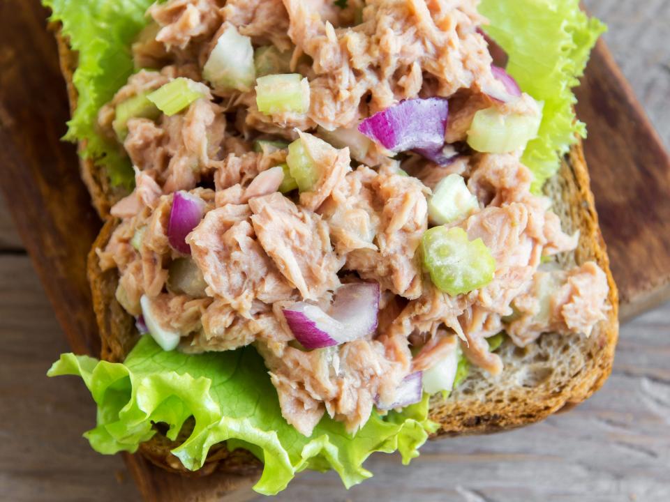 tunafish tuna sandwich