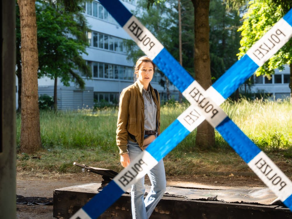 Mit dem "Polizeiruf 110: Funkensommer" und Ermittlerin Cris Blohm (Johanna Wokalek) verabschiedet sich der Sonntagskrimi in die Sommerpause. (Bild:  BR/Sappralot Productions GmbH/Alexander Fischerkoesen)