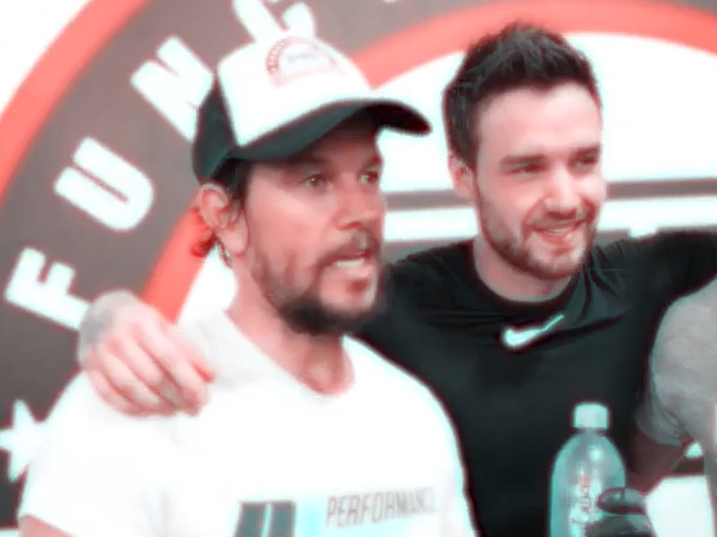 Mark Wahlberg puts Liam Payne through his paces in gruelling gym session