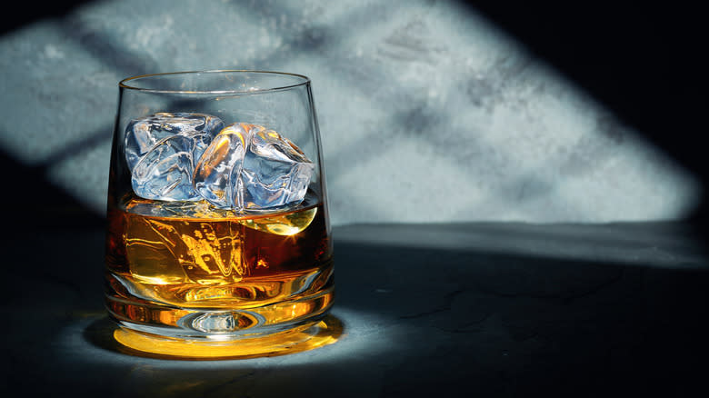 bourbon on ice