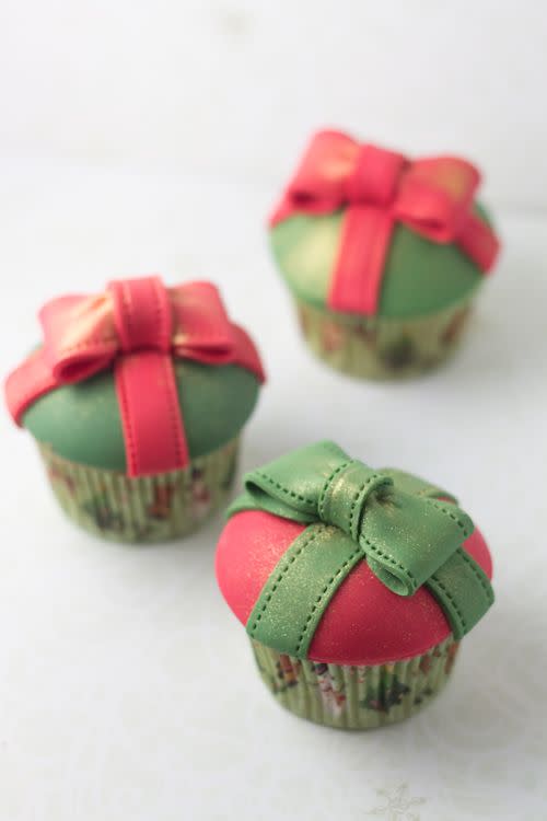 <p>Unos regalos no podían faltar.<br><br>(Foto: objetivocupcake.com) </p>