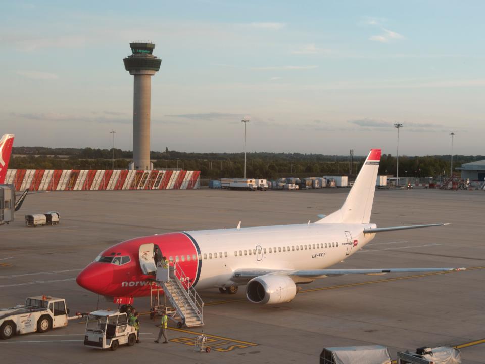 Norwegian Air Shuttle Boeing 737-300