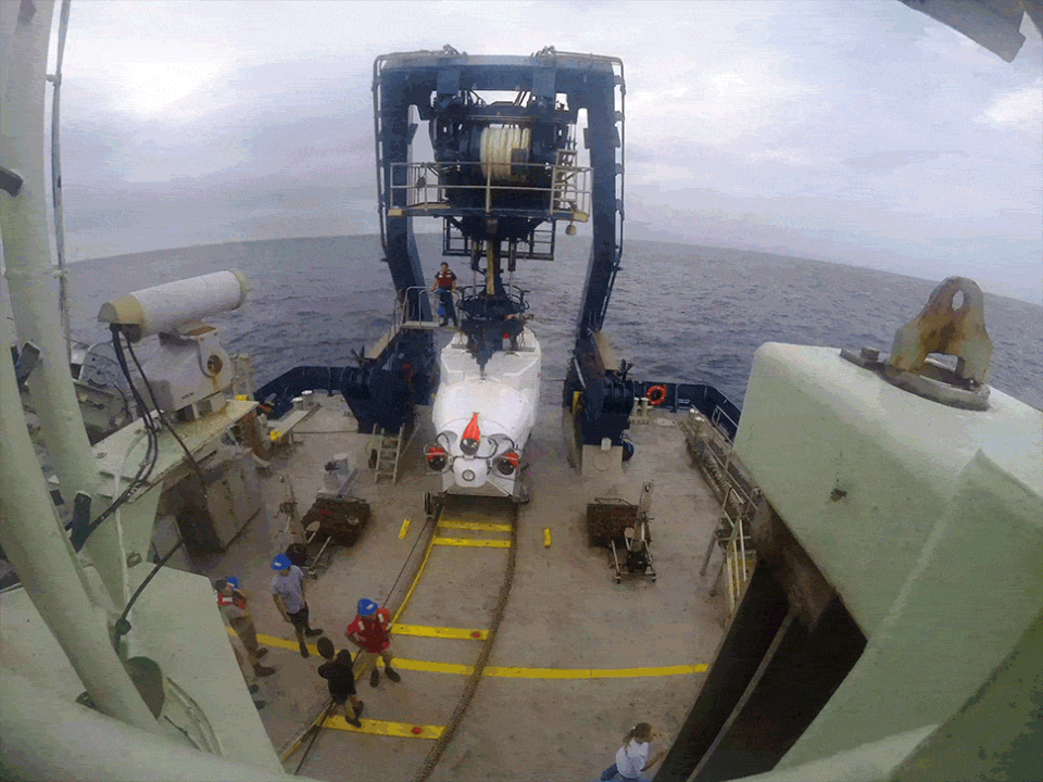 Alvin, a three-person deep-sea submersible, is launched from the research vessel Atlantis.&nbsp; (Photo: Chris D'Angelo/HuffPost)
