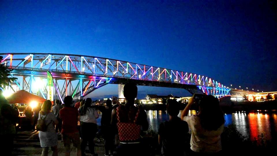 Photos from SRAC's first GLO Fest light show, designed by the ArtBreak students, on the Bakowski Bridge of Lights Friday evening June 3, 2022. 